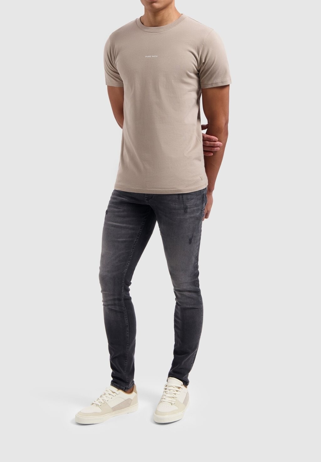 

Футболка с принтом REGULAR FIT CREWNECK SS Pure Path, серо-коричневый