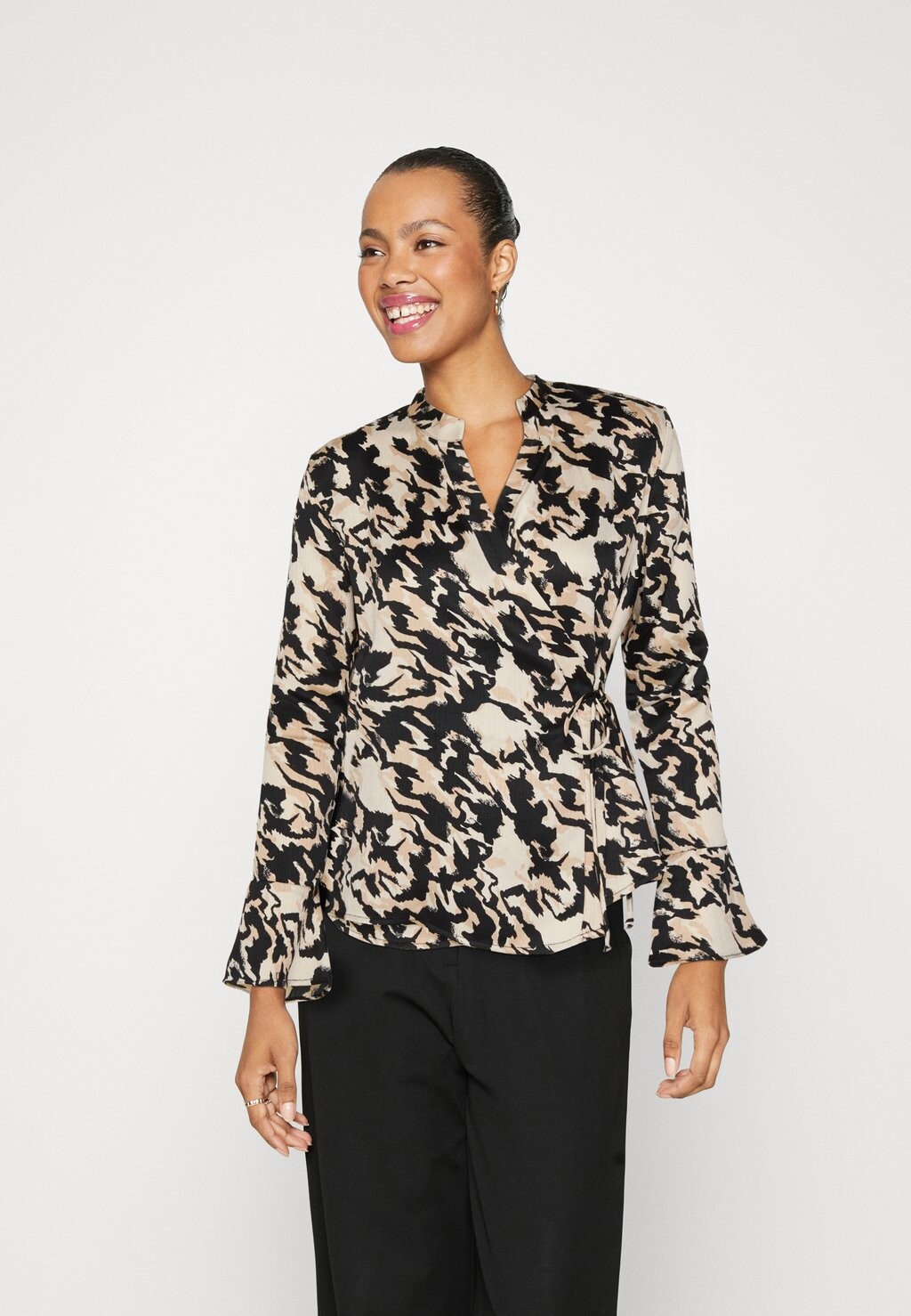 

Блузка Vero Moda VMLILLIAN NORA TIE TOP, цвет oetmeal aop nora