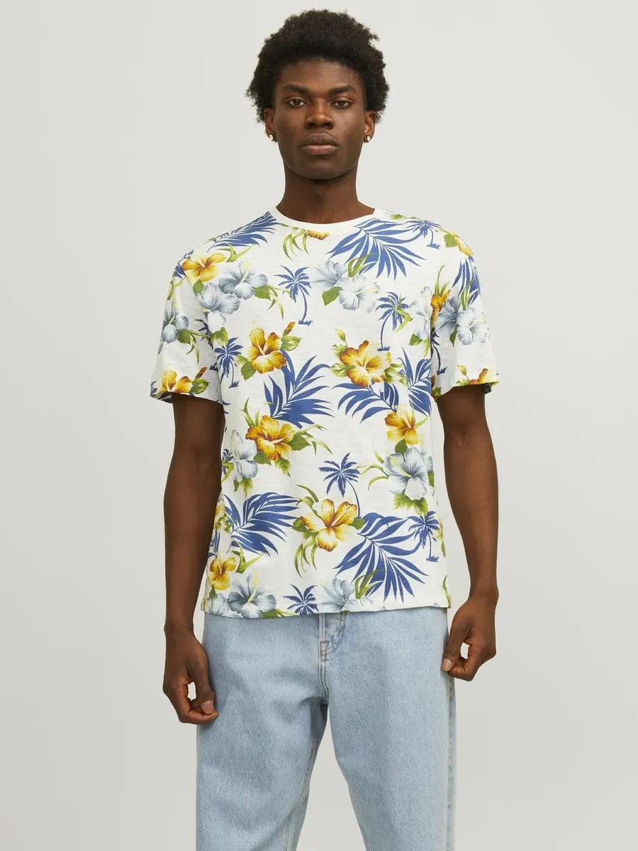 

Футболка Jack & Jones "JJEJEFF AOP TEE SS SN", цвет Cloud Dancer