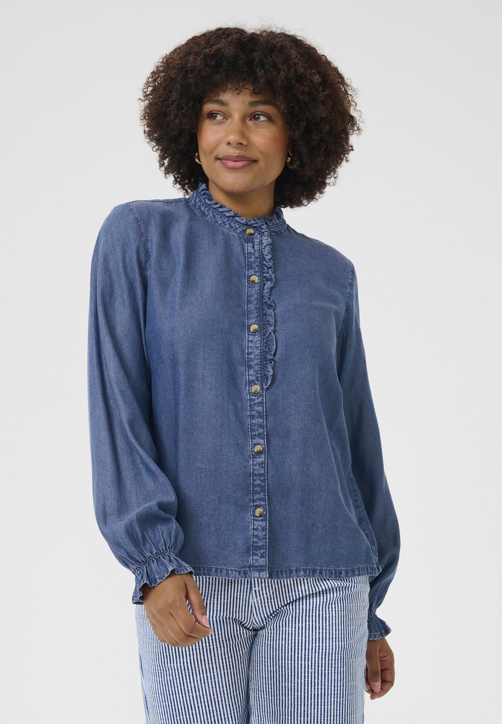 

Блузка на пуговицах Cream, цвет Toronto Medium Blue Denim
