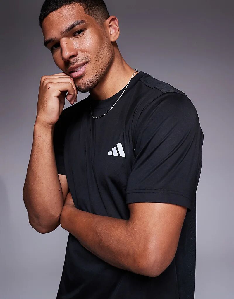 

Футболка adidas Training tech черного цвета Adidas Performance