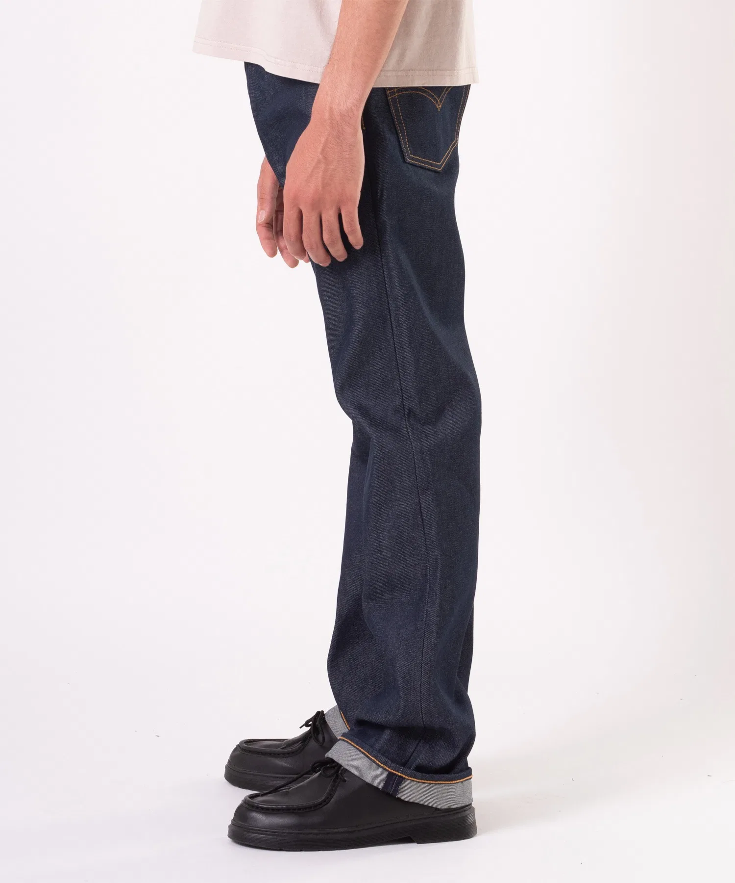 Джинсы Levi's 517™ Bootcut, темно-синие, плотная ткань. — фото 2