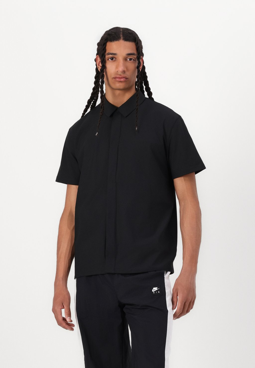 

Рубашка BUTTON DOWN Nike Sportswear, черный