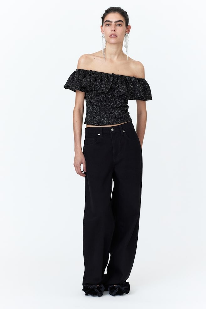 

Блестящий топ с открытыми плечами H&M, черный