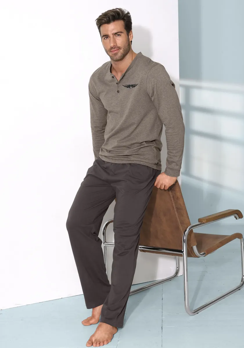 

Пижама AUTHENTIC LE JOGGER "пижама мужские" (2 шт., 1 шт.), с планкой на пуговицах, коричневый