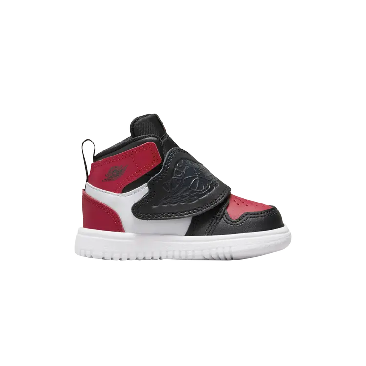 

Кроссовки Air Jordan Sky Jordan 1 TD, красный