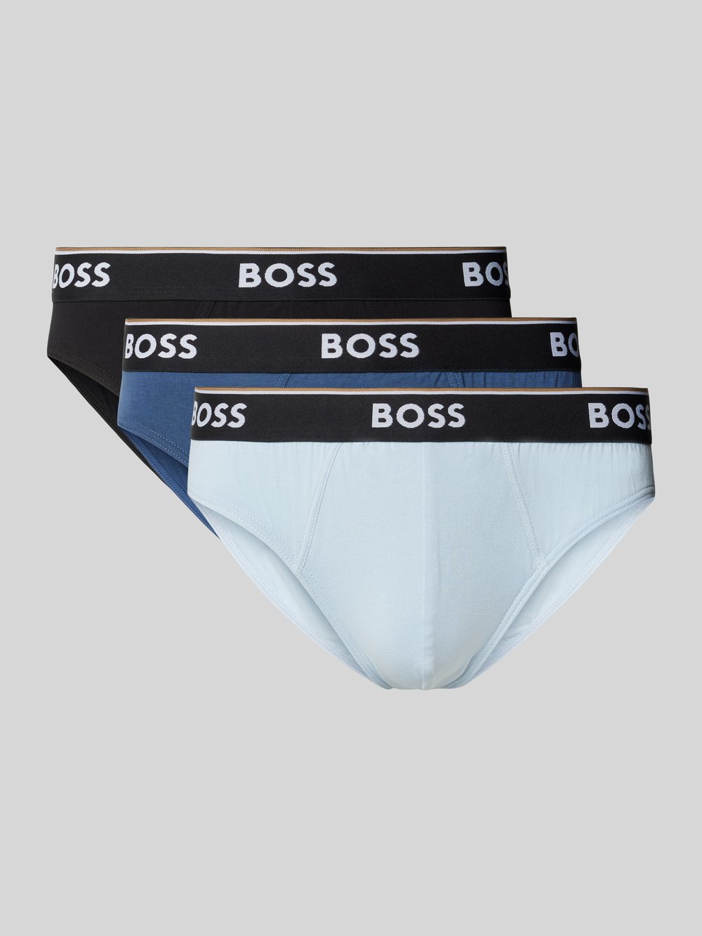 

Трусы с этикеткой на поясе в упаковке 3 шт BOSS