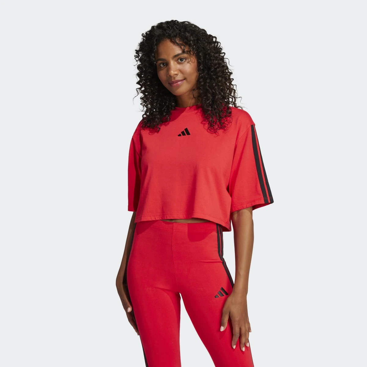 

Women's Essentials Хлопок 3 полоски Футболка Adidas, красный
