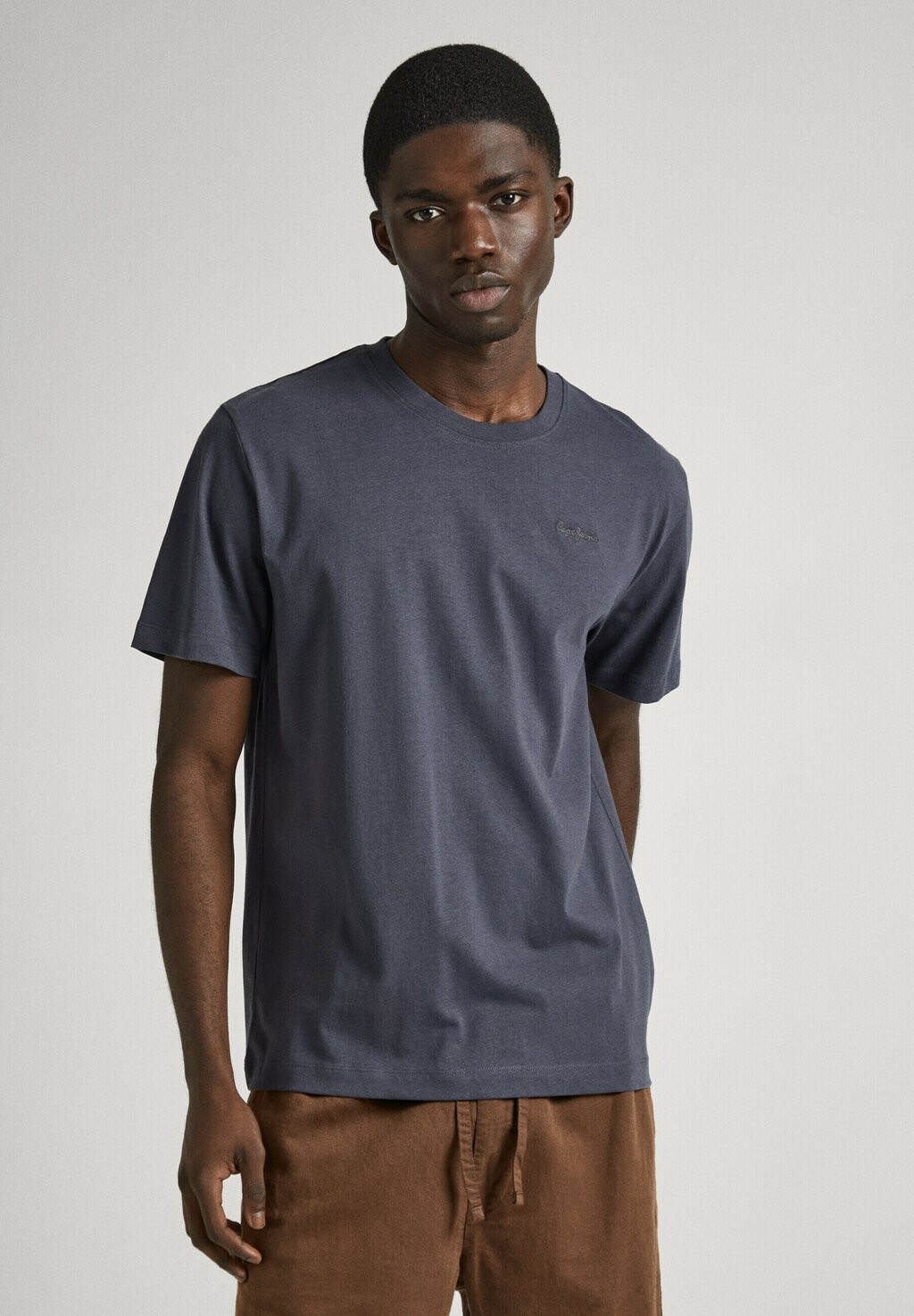 

Футболка базовая CONNOR Pepe Jeans, цвет phantom grey