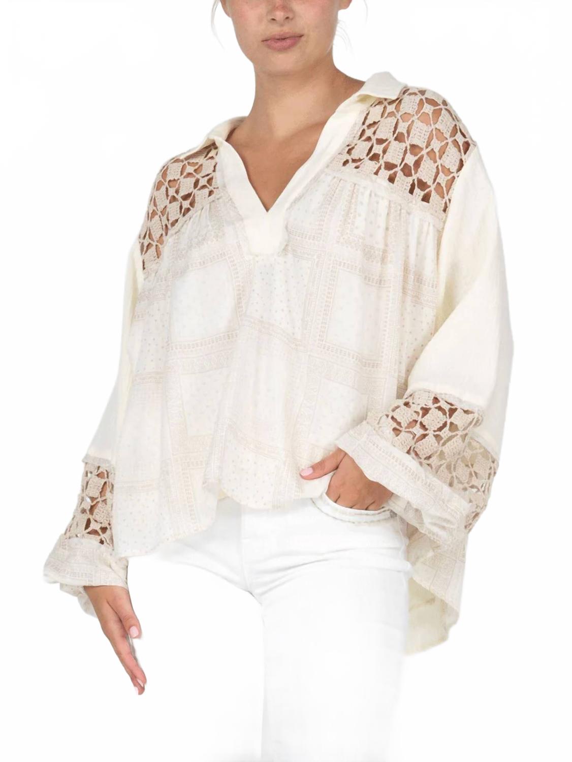 

Приталенная блузка с принтом в цвете айвори Miss Me, кремовый