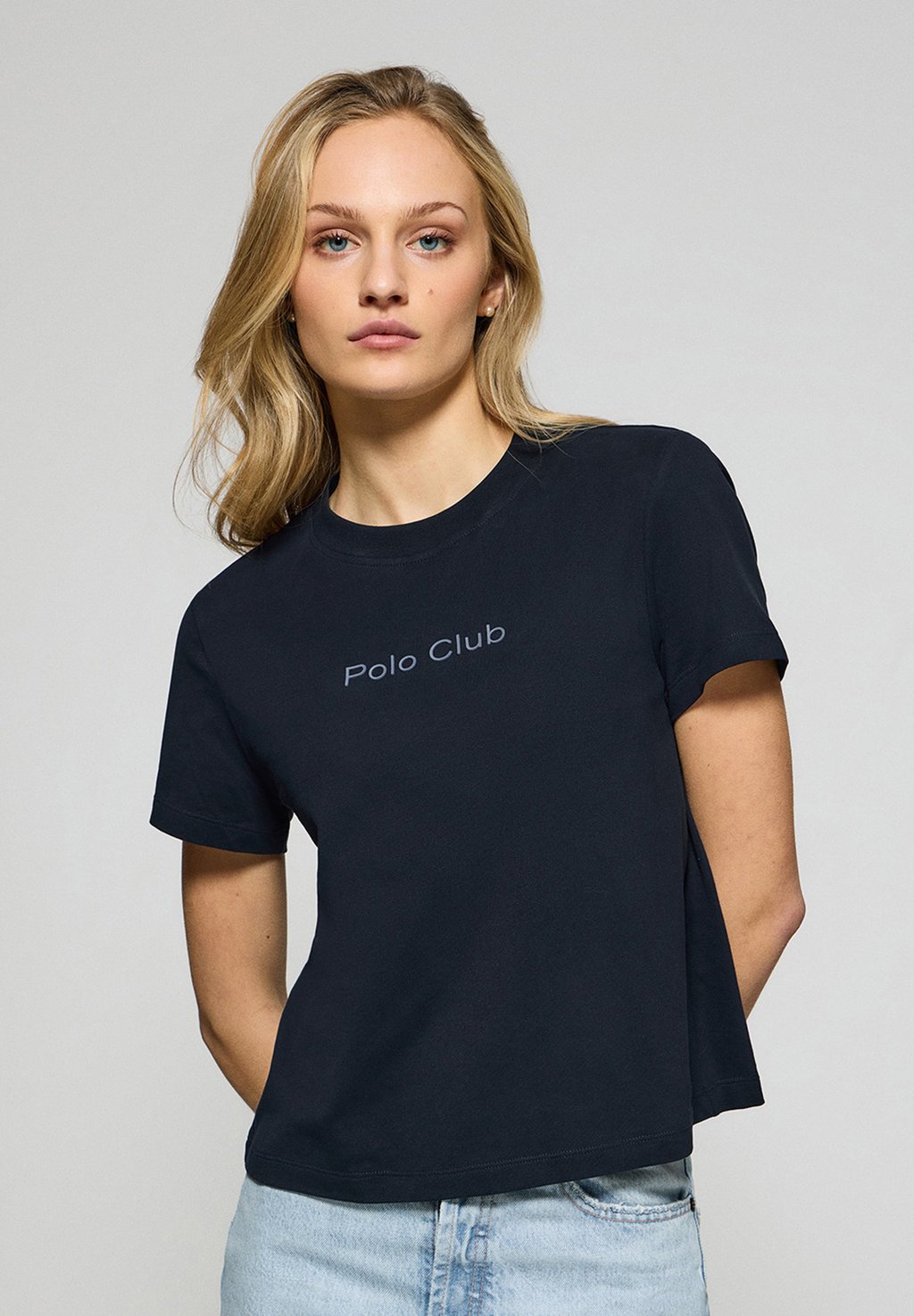 

Футболка с принтом SHORT SLEEVE BOXY FIT MINIMAL COMB RUBBER TORI Polo Club, темно-синий