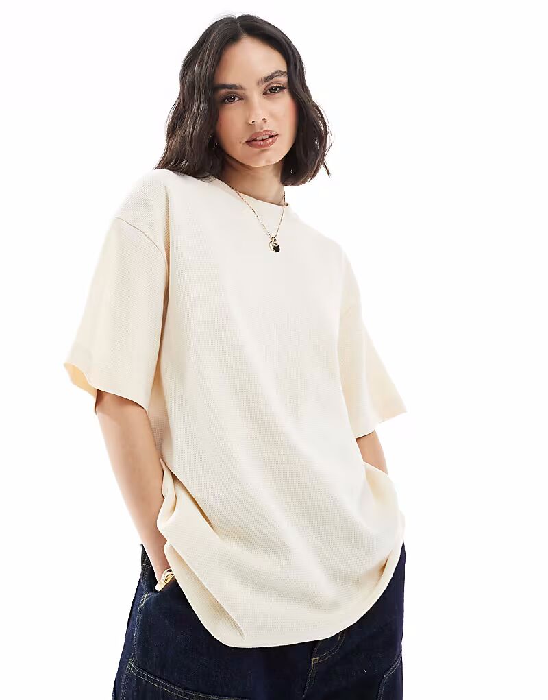 

Футболка свободного кроя ASOS DESIGN с вафельным принтом кремового цвета
