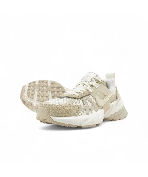 Женские кроссовки NIKE WMNS V2K RUN бежевые — фото 2