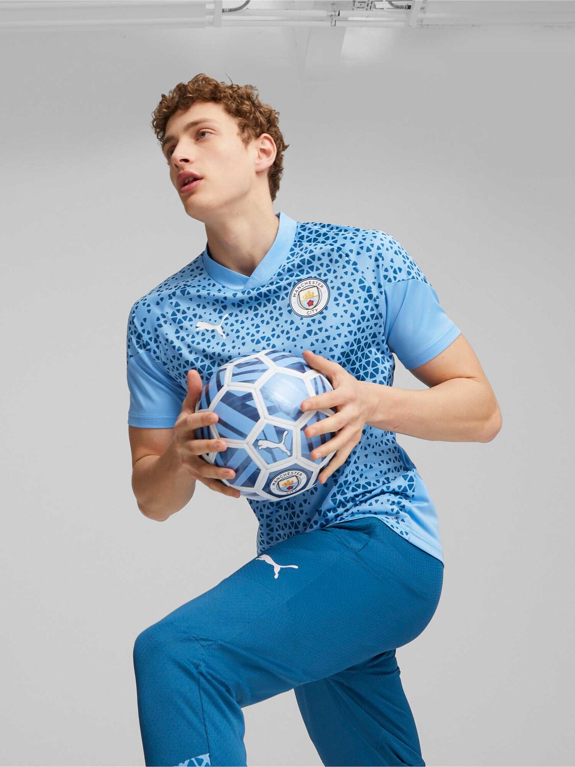 

Футболка Puma MCFC Training Jersey, синий