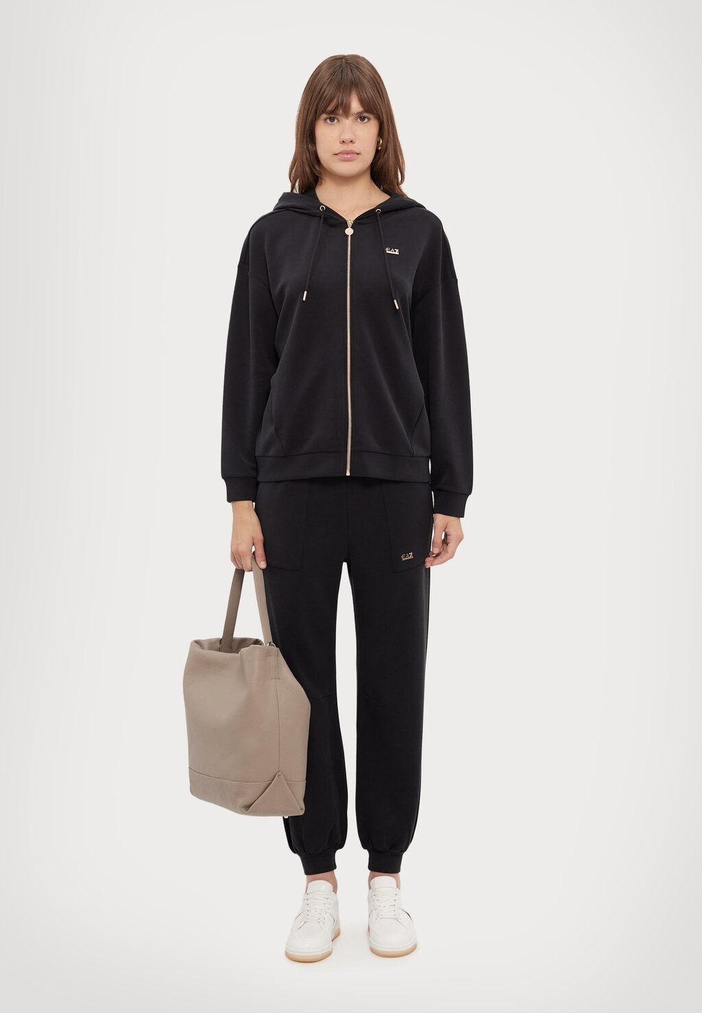 

Спортивные штаны PANTALONI EA7 Emporio Armani, черный
