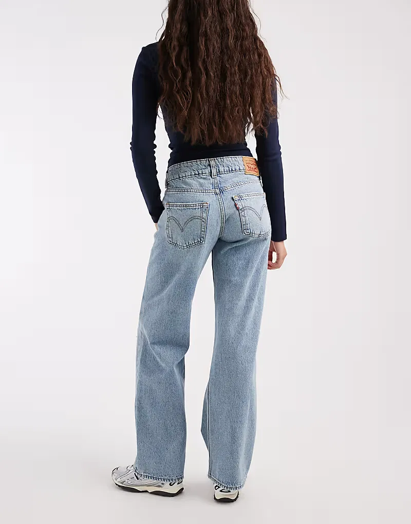 Свободные джинсы Levis Superlow с рваными элементами Levi's, светло-голубой — фото 3