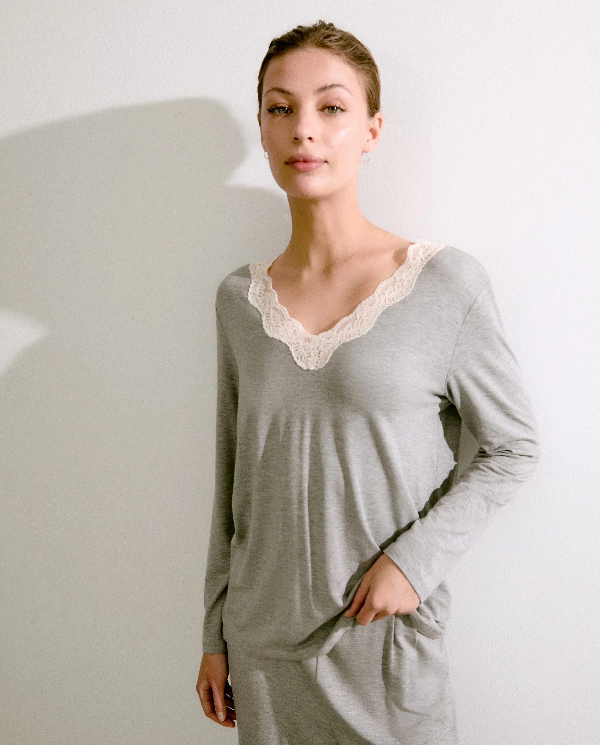 

Женская пижамная футболка с длинным рукавом Énfasis, цвет 820 Gris medio