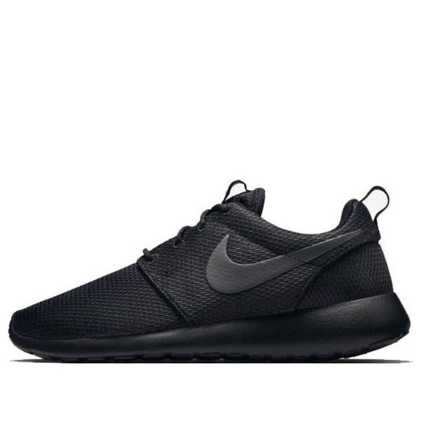 

Кроссовки роше один Nike, черный