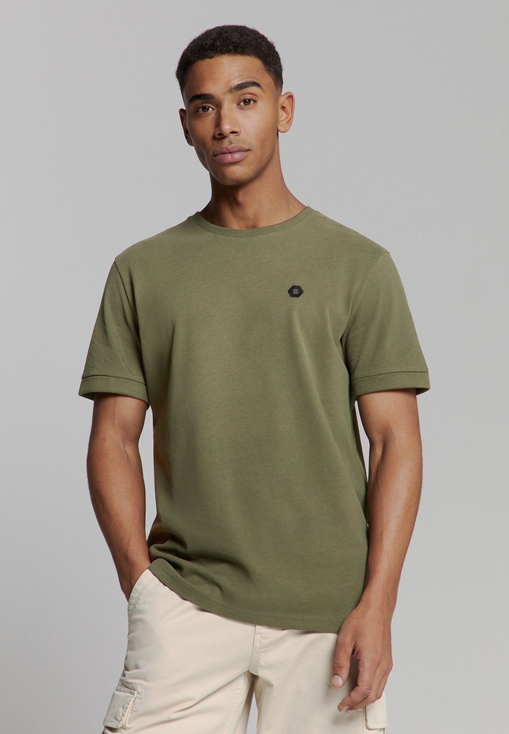 

Базовая футболка CREWNECK NO EXCESS, цвет Dark Moss