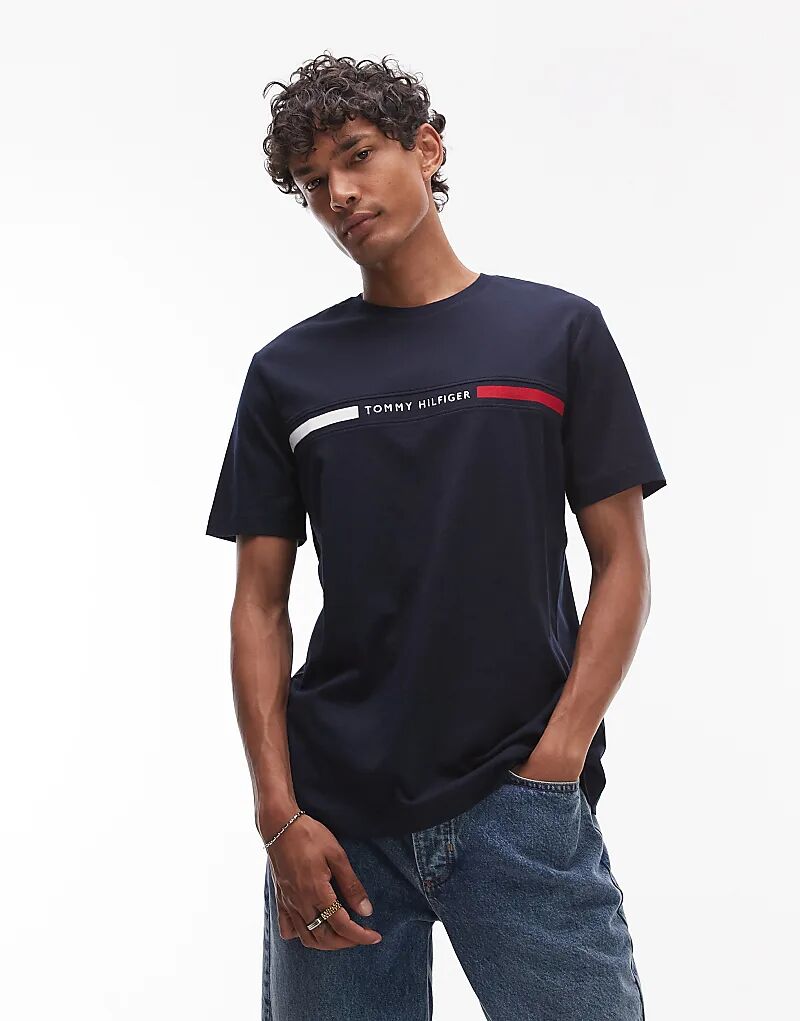 

Футболка с логотипом Tommy Hilfiger на груди, темно-синего цвета