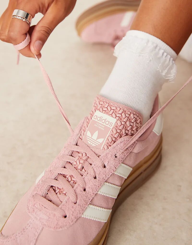 Кроссовки adidas Originals Gazelle Bold розового и белого цветов — фото 4