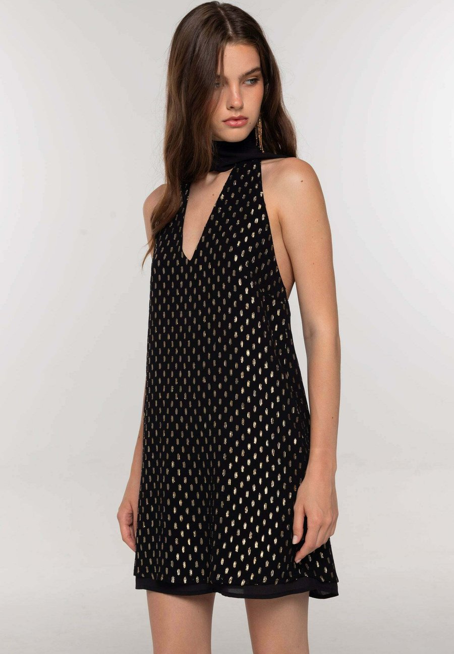 

Платье THE-ARE CON LAZADA AL CUELLO Y DETALLES DORADOS, Black