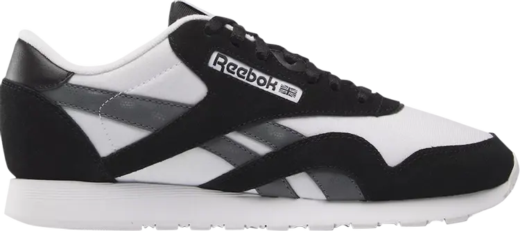 

Кроссовки VeeFriends x Classic Nylon 'Accountable Ant Pack - White', белый