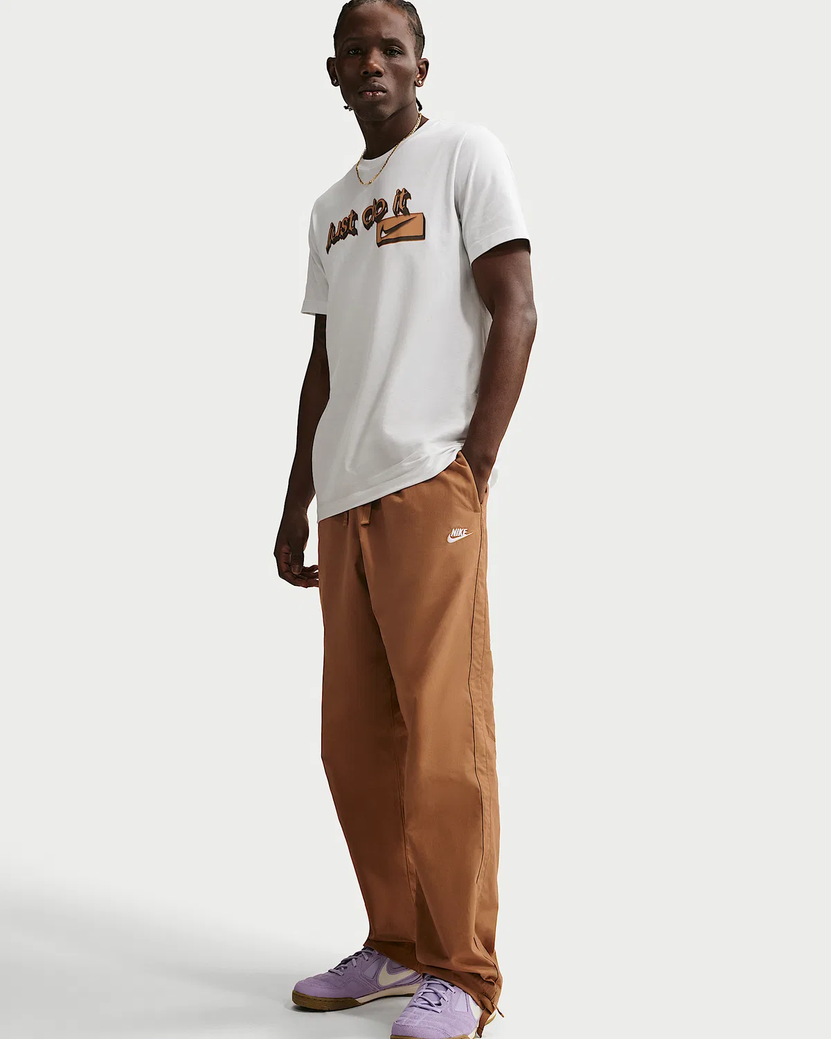 Мужские штаны Nike Sportswear Club, Ale Brown/White — фото 4