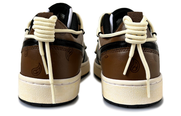 

Кроссовки для скейтборда Court Borough женские, низкие, черный/коричневый Nike