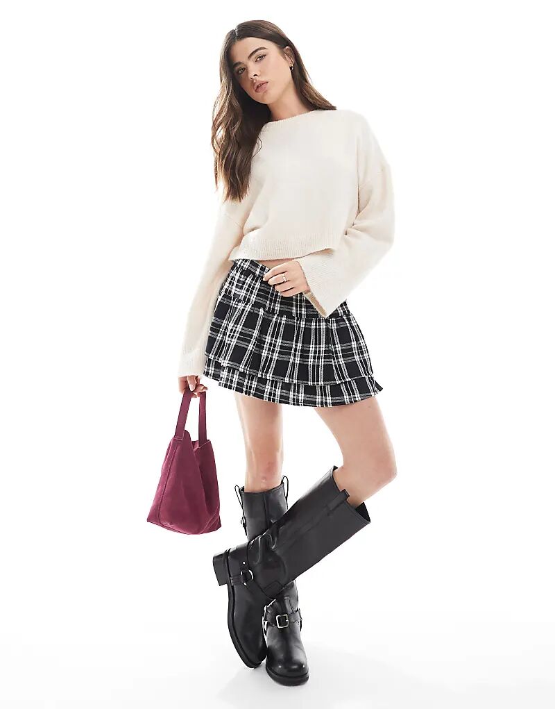 

Мини-юбка в клетку Wednesday's Girl черного цвета с оборками