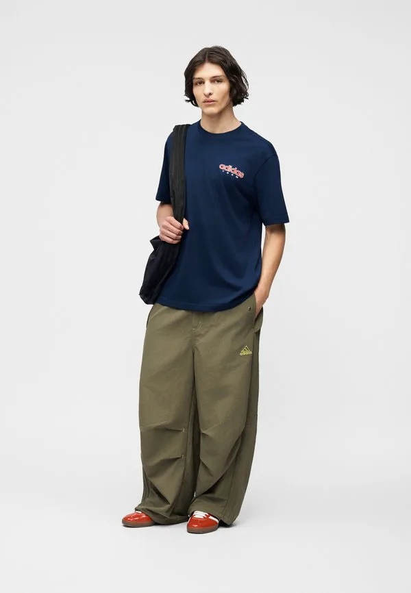Базовая футболка унисекс Adidas Originals, Night Indigo