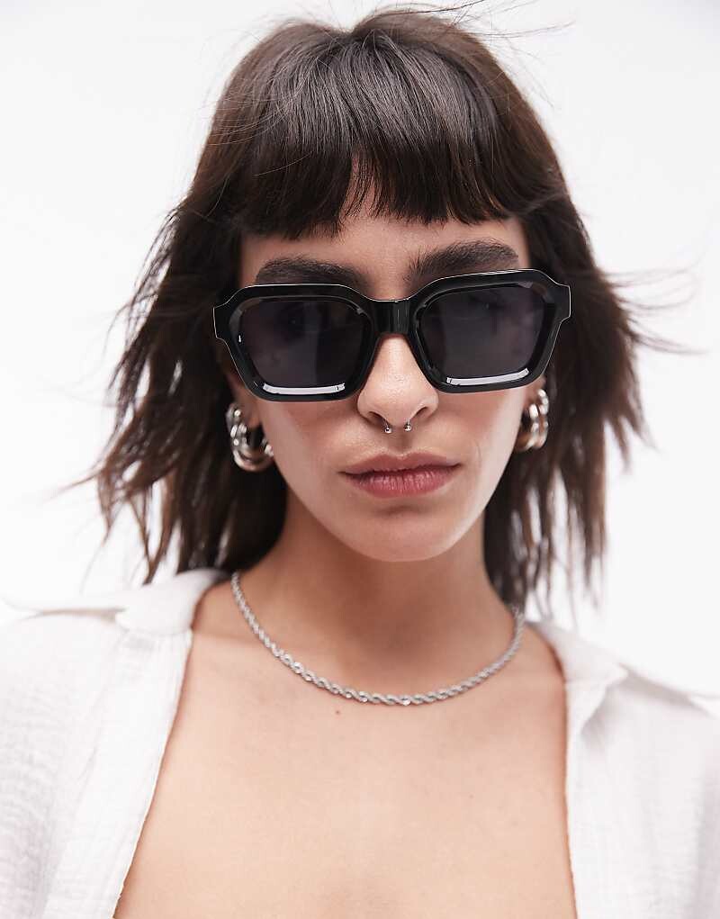 

Topshop – Ольха – Черные солнцезащитные очки оверсайз с угловой оправой
