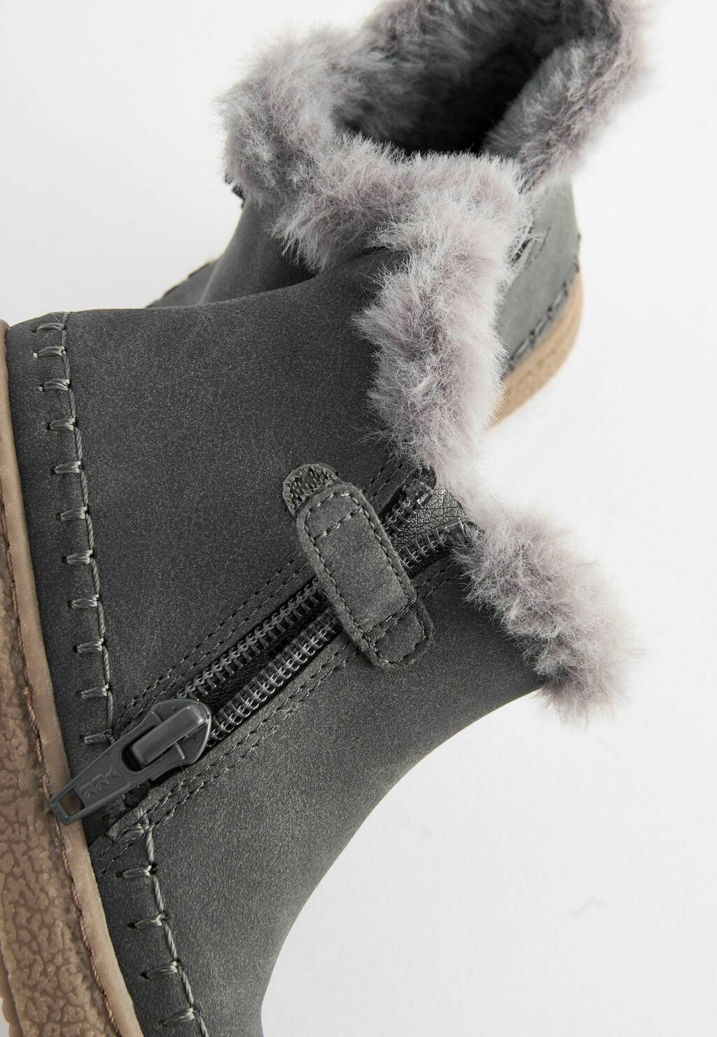 

Детская обувь TASSLE REGULAR FIT Next, серый