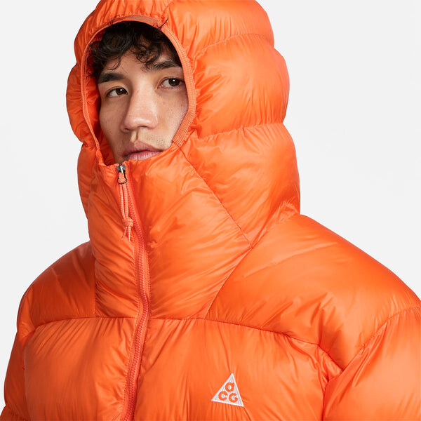 Куртка Nike ACG Therma-FIT ADV Lunar Lake Puffer Jacket 'Safety Orange', оранжевый — фото 2
