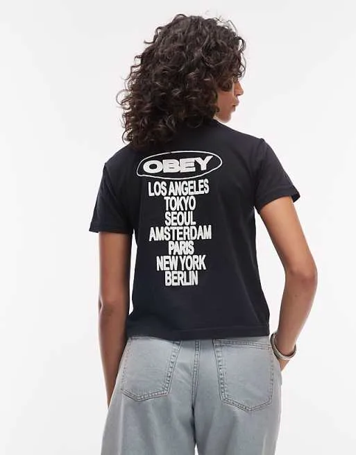 

Черная футболка с короткими рукавами и принтом на спине Obey city