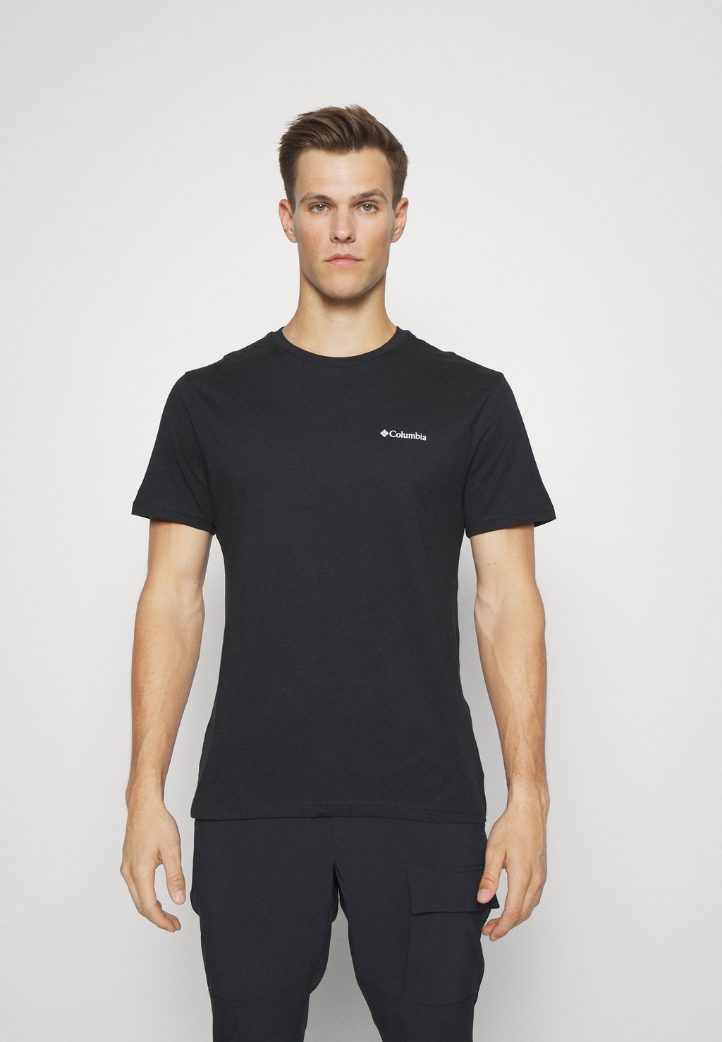 

Футболка Columbia LOGO SHORT SLEEVE, цвет Black, Черный, Футболка Columbia LOGO SHORT SLEEVE, цвет Black