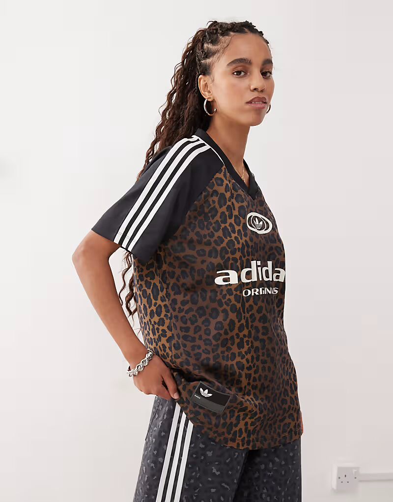 Футболка Adidas Originals с леопардовым принтом - МУЛЬТИ — фото 3