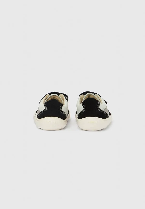 Кроссовки унисекс barefoot river Froddo, White/Black — фото 3
