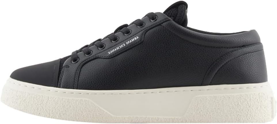 

Мужские классические кроссовки Emporio Armani с чистым дизайном и львиной эмблемой Armani Exchange, черный