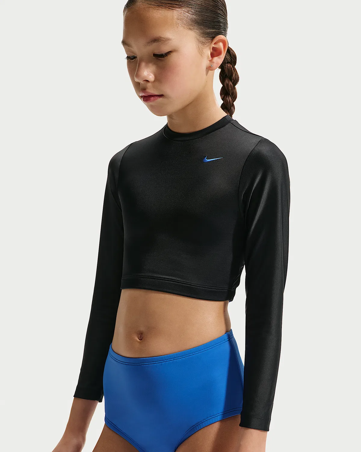 Детский (девочки) длинный рукав кроп-топ и высокая талия сет Nike Swim Effortless Essential, Black/Blue Crystal — фото 2