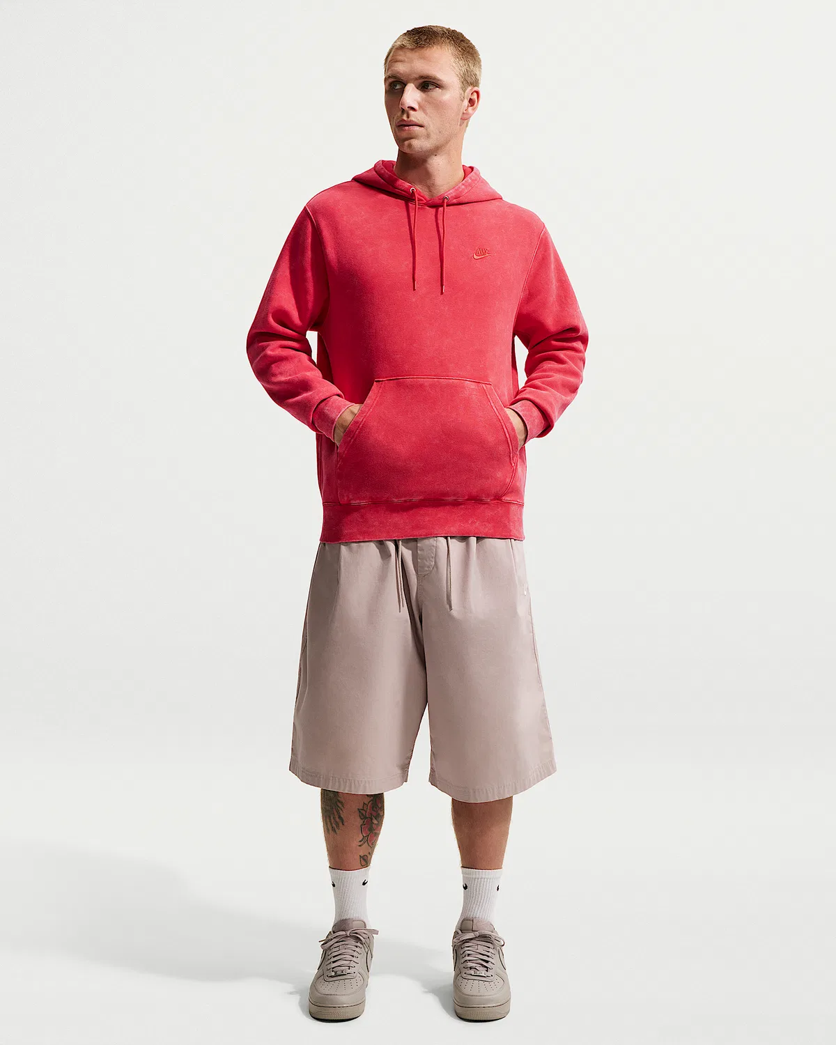 Мужская флисовая худи Nike Sportswear Club с эффектом состаривания, University Red/University Red — фото 4