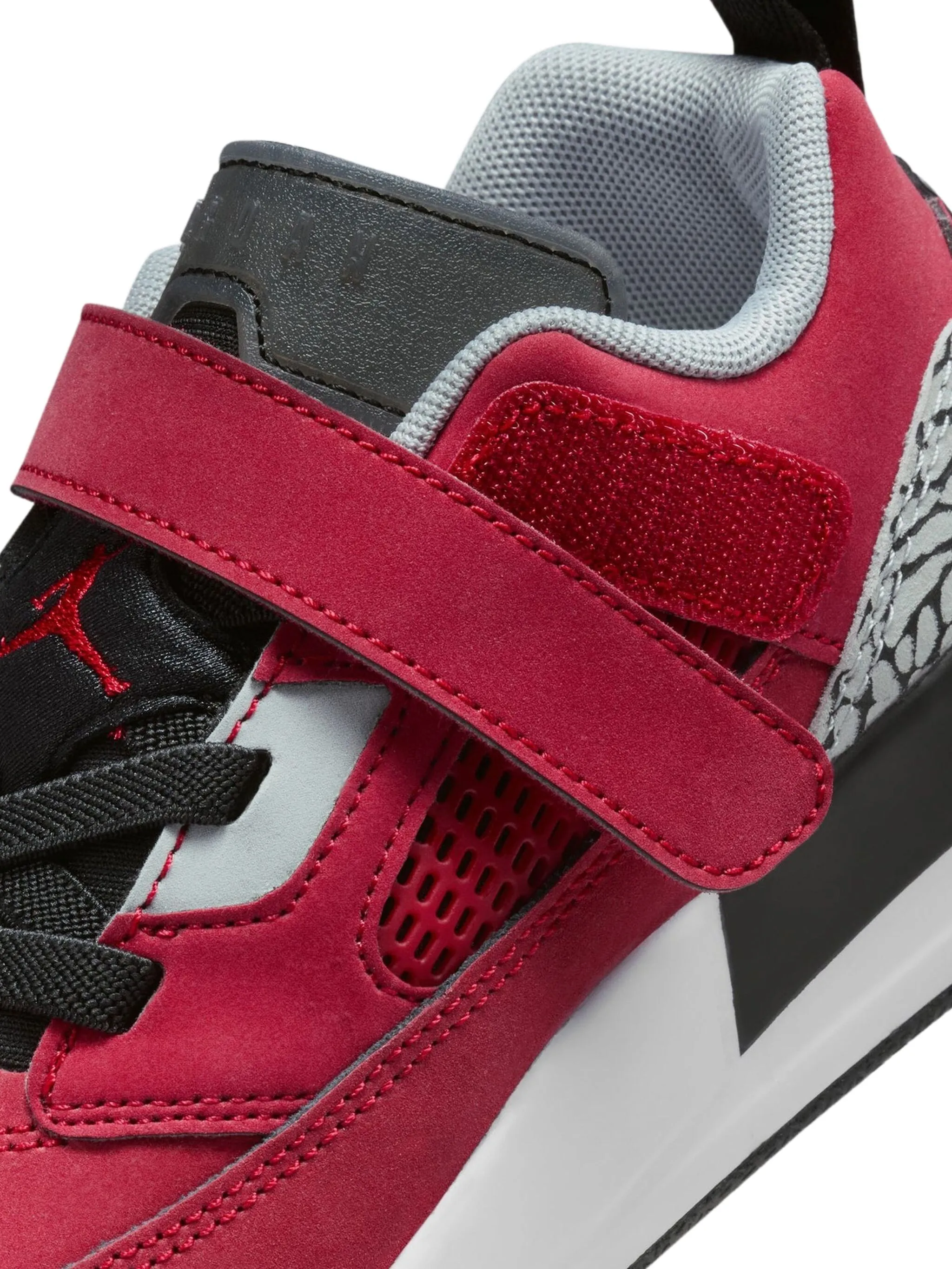 Кроссовки Spizike Low Gym Red/Wolf Grey/Cool Grey/Black Jordan Kids, красный — фото 4
