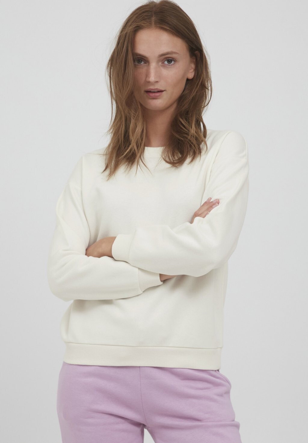 

Толстовка BYSAMMIA CREW NECK b.young, береза