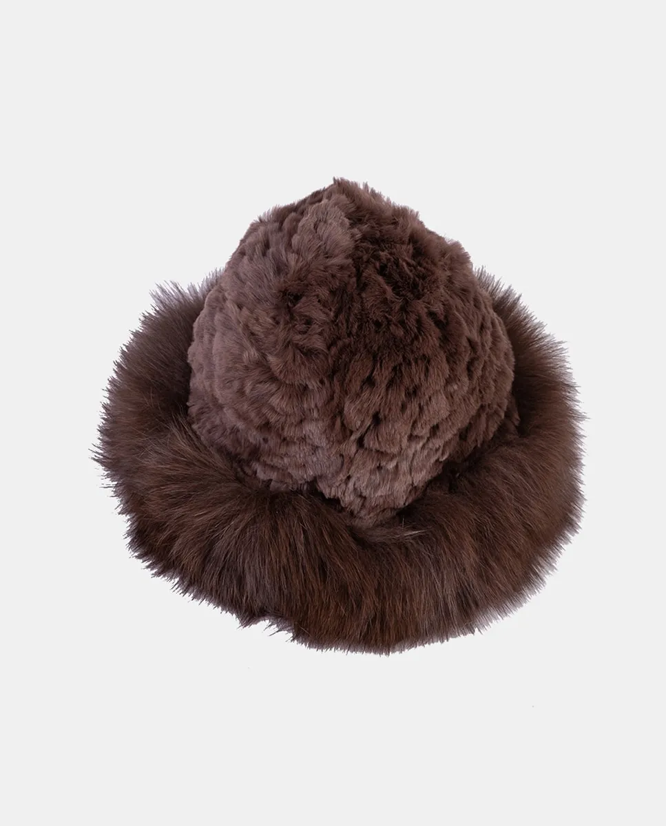 

Эластичная трикотажная шапка из натурального меха коричневого цвета IN.ES