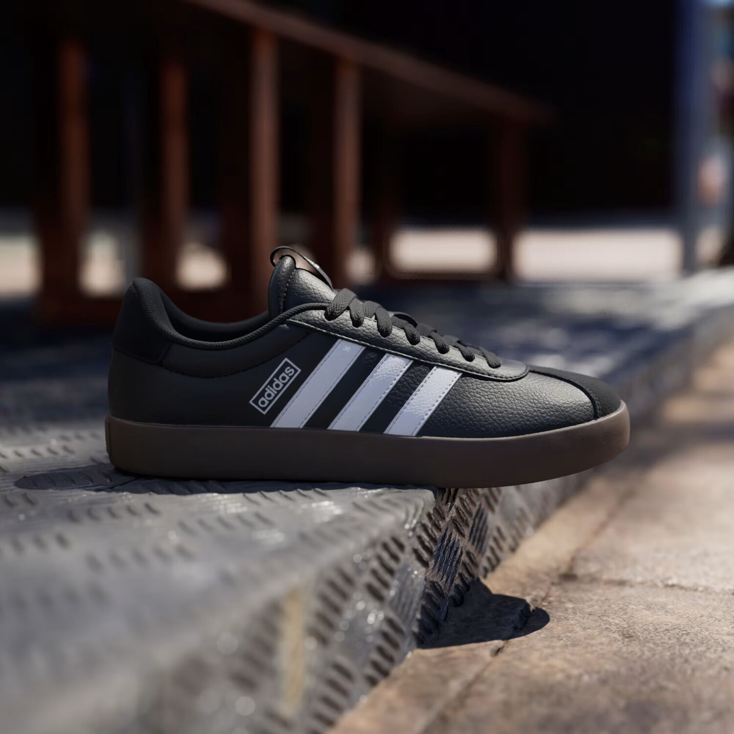 Полуботинки VL Court 3.0 Adidas, цвет Core Black/Cloud White/Gum — фото 3