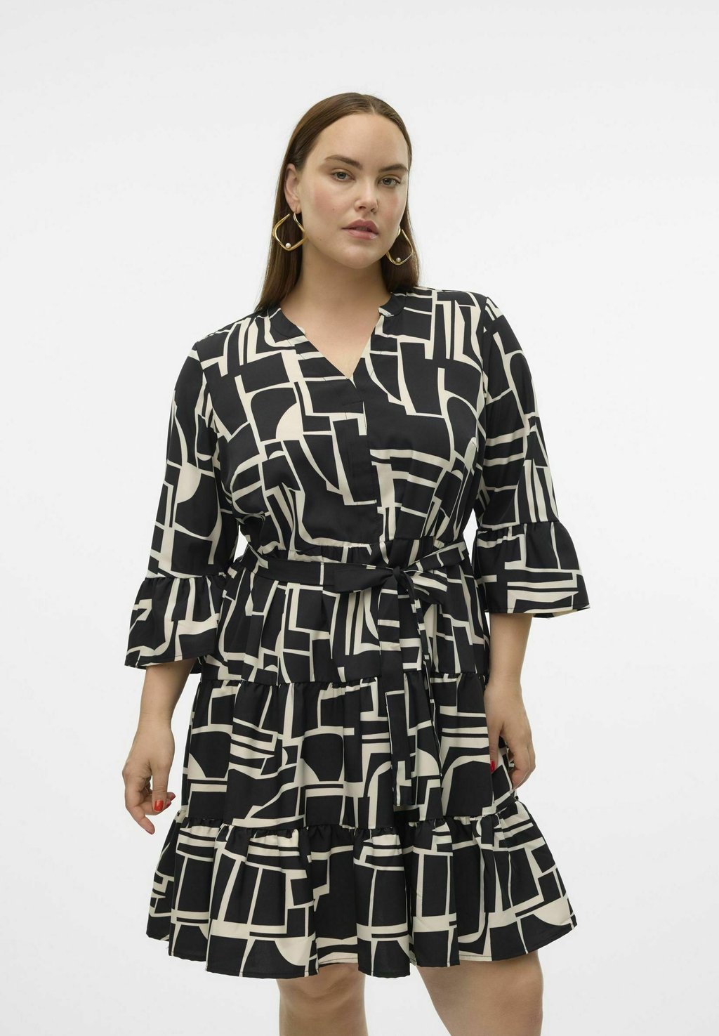 

Дневное платье ZERA Vero Moda Curve, цвет Mottled Black