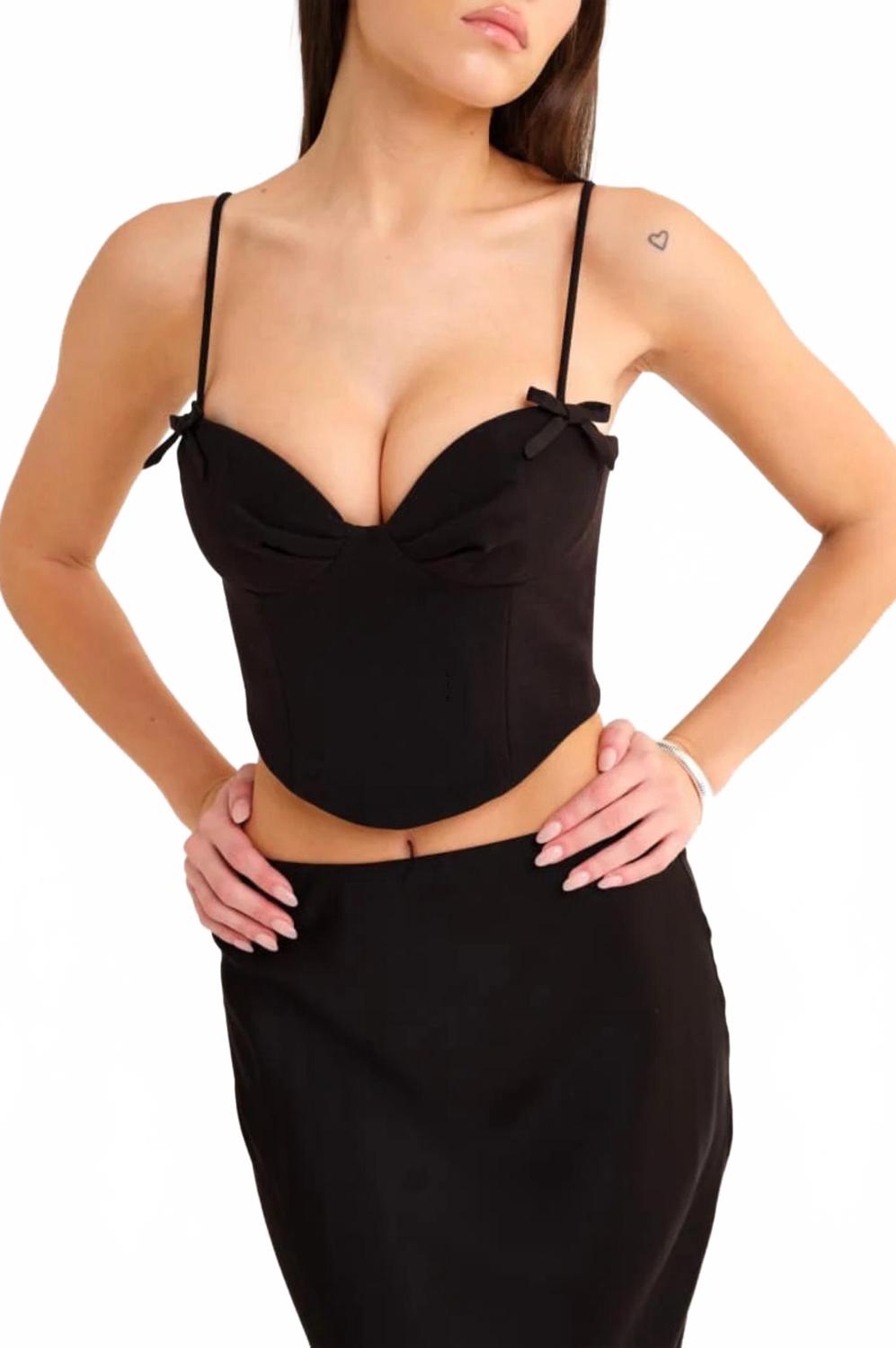 

Rumored Топ "Маленькая мечта" черного цвета