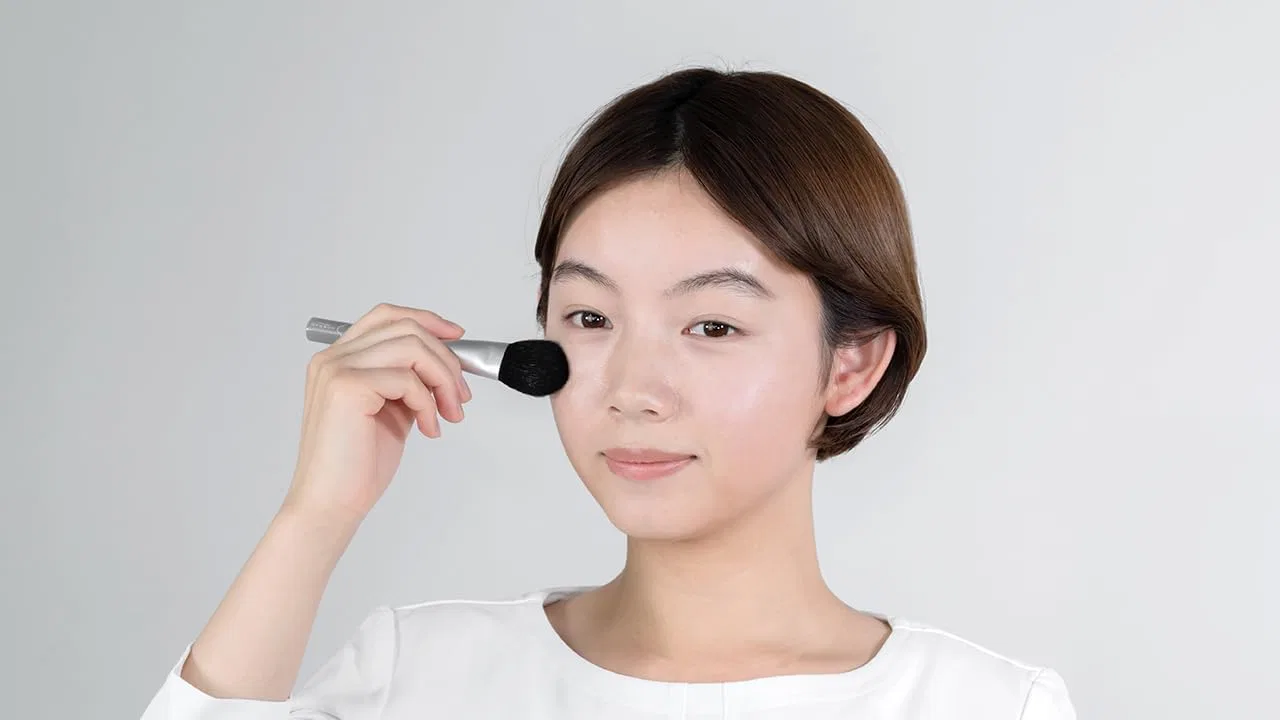 Кисть для румян Kobako Cheek Brush D, из козьего волоса, серая — фото 3
