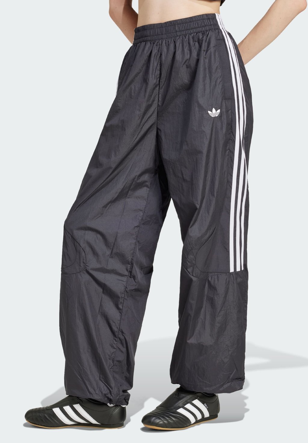 

Спортивные штаны ADICOLOR TEAMGEIST OVERSIZED WIDE Adidas Originals, черный