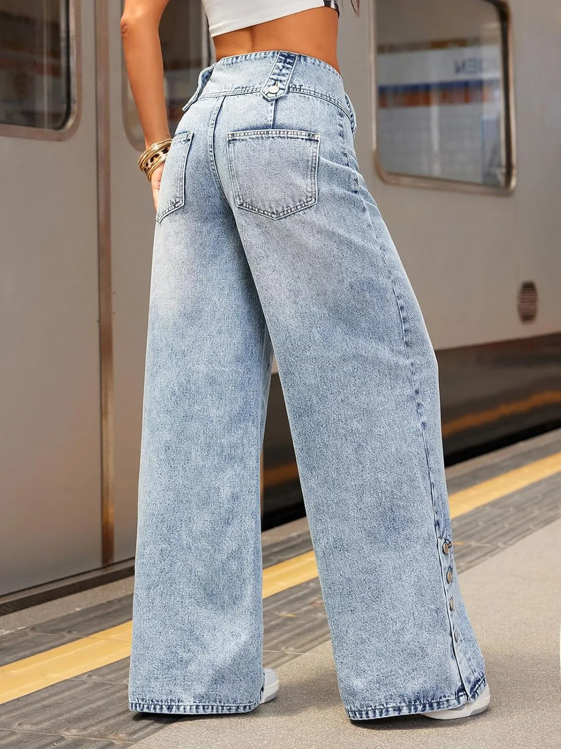 Женские джинсы Baggy Wide Leg High Waisted с застежкой на пуговицах и разрезом по низу — фото 4